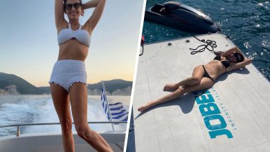 Фото - 59-летняя Деми Мур показала фигуру в бикини на яхте в Греции
