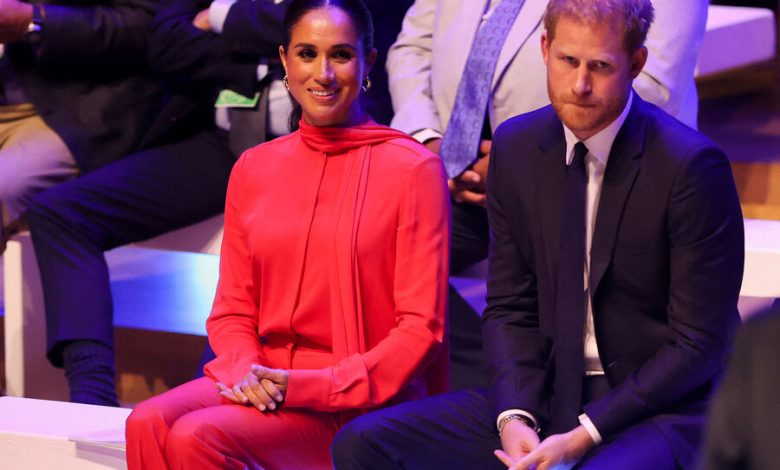 Фото - Королевский биограф: «Принц Гарри выглядит совершенно несчастным с Меган Маркл»