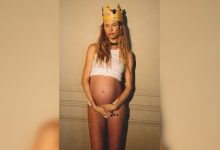 Фото - Беременная третьим ребенком Бехати Принслу выложила фото в белье и бумажной короне